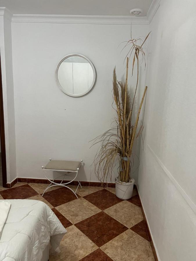 El Torreon 3 Apartment Lora del Río Exterior foto